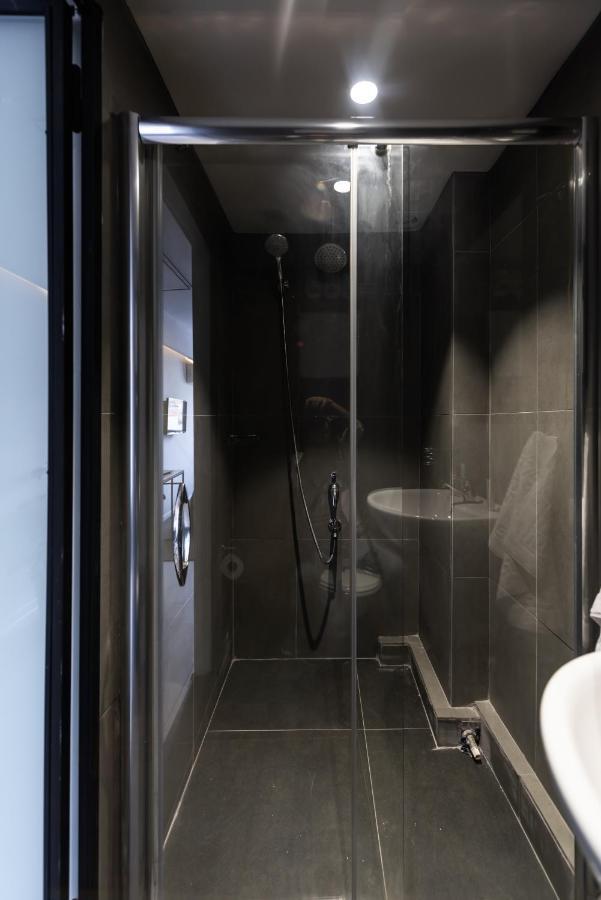Intro Suites Istanbul Bagian luar foto